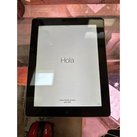 Apple iPad 4 - 4th Gen 9.7" with Retina Display 16GB WIFI - Refurnished